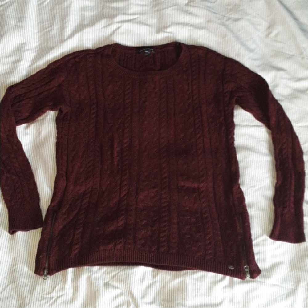 AE Maroon Sweater